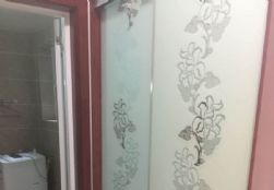 1475043384
